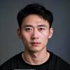 林默头像，SMwangzhan编辑部主编，专注成人兴趣社区平台安全评测，短发男性，表情沉稳专业
